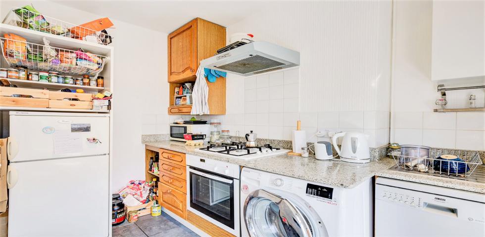 			2 Bedroom, 1 bath, 1 reception Flat			 Gascony Avenue, West Hampstead